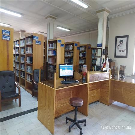 مخزن ؛ میز امانت و میز جستجوی کتاب برای اعضا